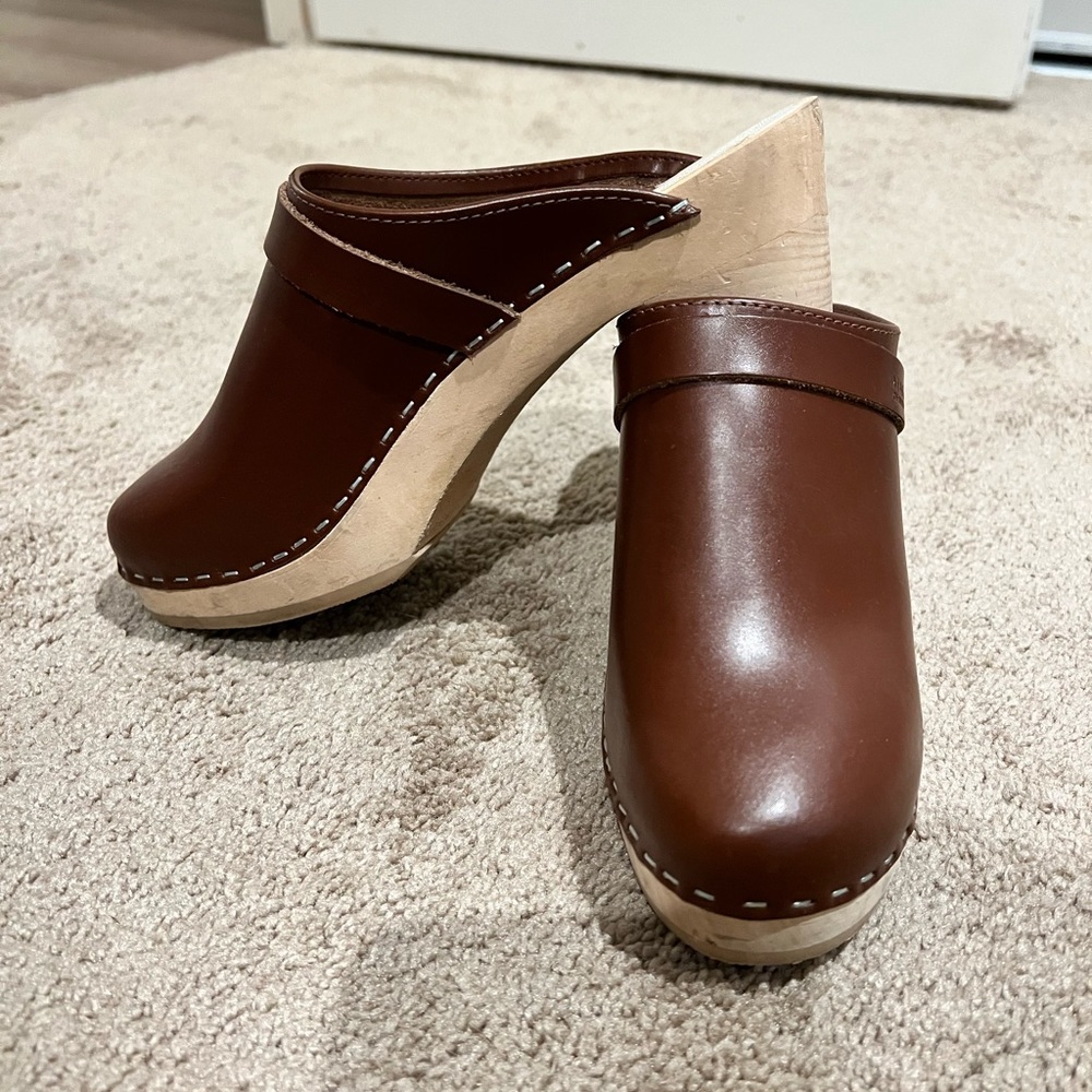 Maguba Clogs